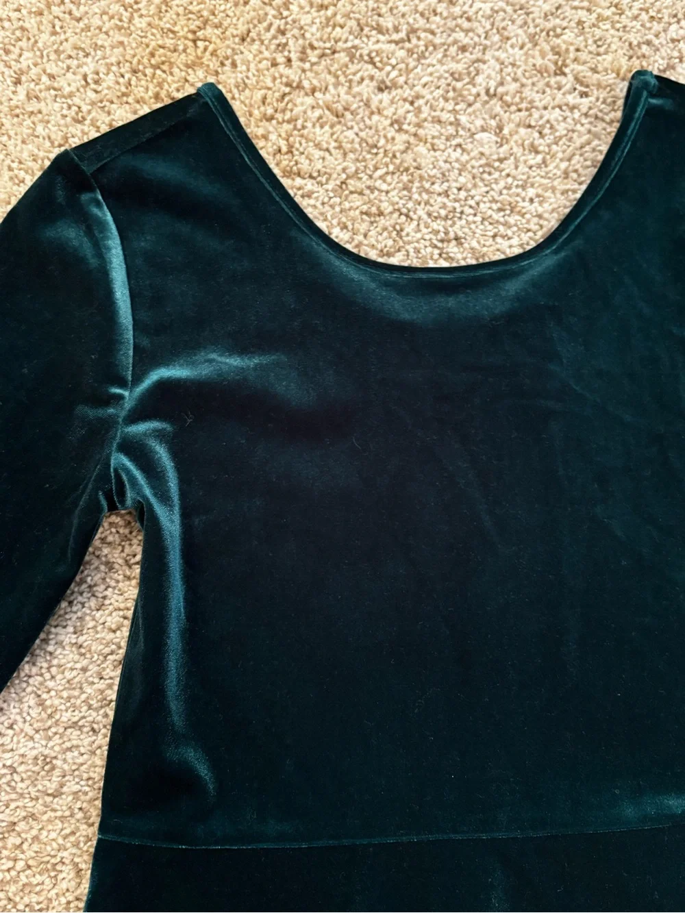 CHILDREN’S PLACE Velour dress. Size M.